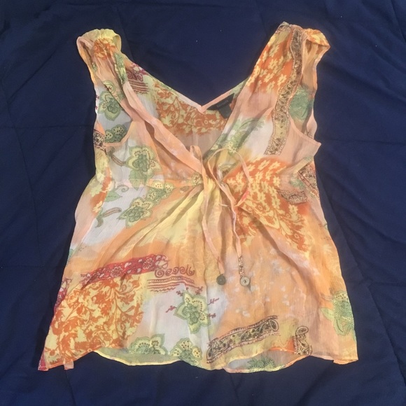 Express Tops - NWOT- beautiful sheer sleeveless top Express Tops - NWOT- beautiful sheer sleeveless top